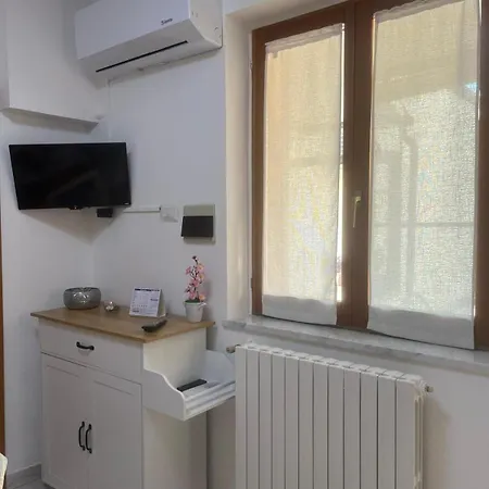 Re Ruggiero House Apartament Melfi
